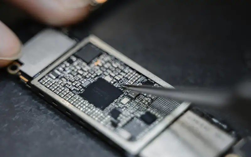 Air filtration in semiconductor industry