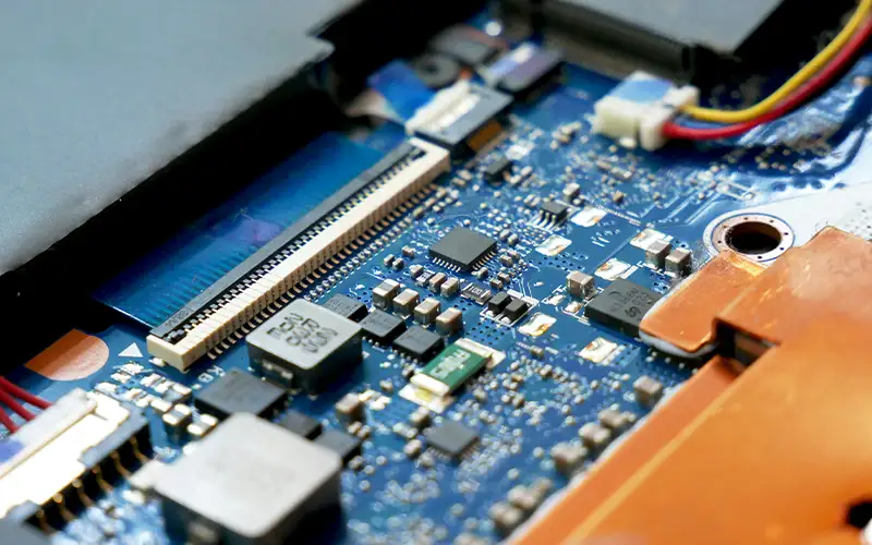 Air Filters in the Semiconductor Industry Ensuring Ultra-Clean Production 2